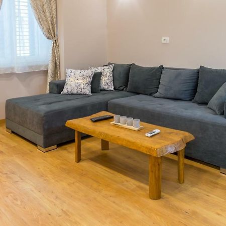 Ferienwohnung Fiumanka Lux Rijeka Exterior foto